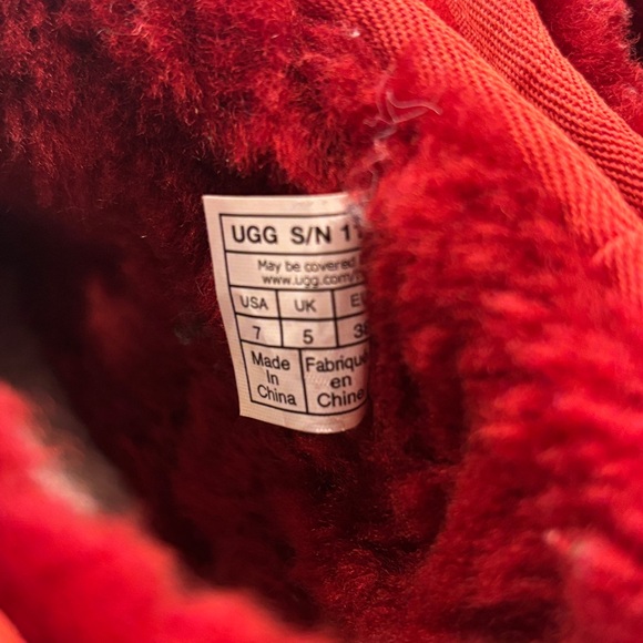 Classic y2k Ultra Mini Cozy Red Uggs - Picture 7 of 7